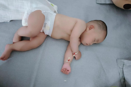 单县孕妇肚脐周围发青